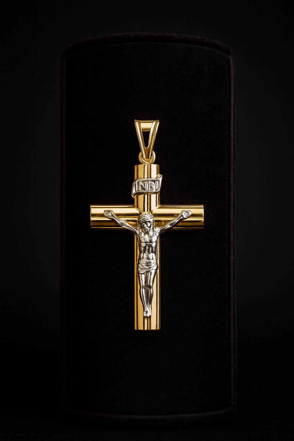 Crucifijo Bicolor con Cristo en Alto Relieve – Oro 10K